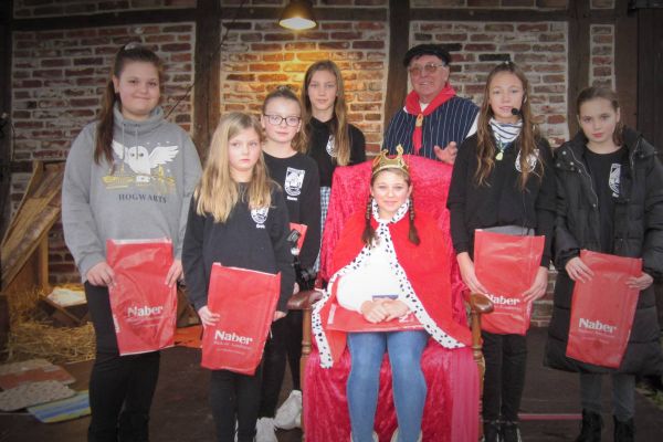 Thorpe-Kids feiern Premiere auf dem 33. Adventsmarkt des Heimatvereins