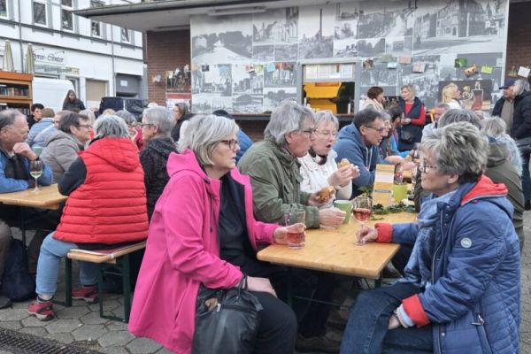 Das erste Treffen des Jahres des Gerther Treff fand bei herrlichstem Frühlingswetter statt. Foto: privat