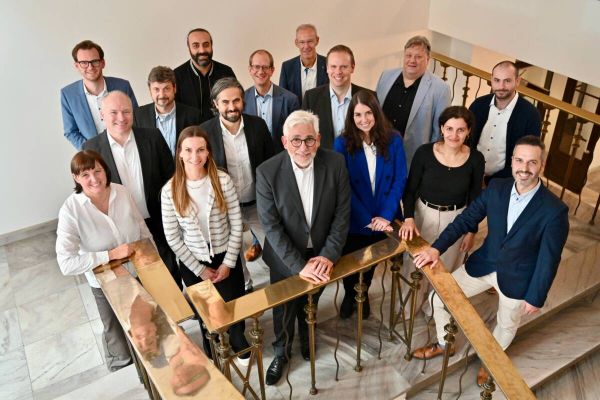 Treffen des Bündnisses „Leben Das Bündnis Leben und Arbeit in Bochum arbeitet mit zwölf Partner aus Stadtverwaltung, Wirtschaft, Arbeitsmarkt, Wissenschaft, Gewerkschaften und Wohlfahrt zusammen. Foto: Stadt/Lutz Leitmann