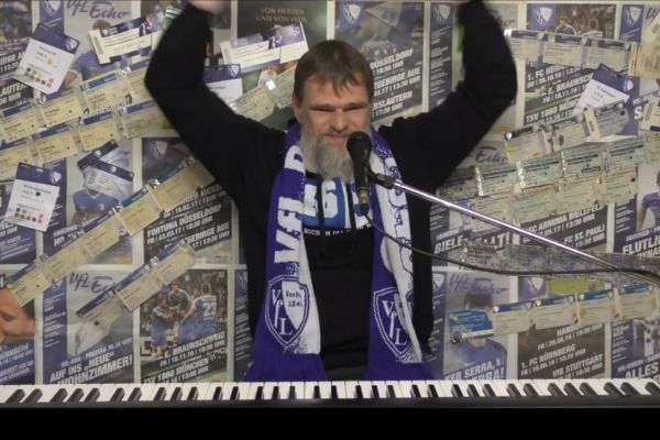 NORDKOPF Christian Hirdes: Liedermacher, Klavierkabarettist, komischer Poet