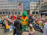 Erfolgreiche Premiere auf dem Dr.-Ruer-Platz: Zahlreiche Familien und junge Händler machten den 4. GWV-Kinderflohmarkt zu einem lebendigen Treffpunkt in der Bochumer Innenstadt. (Quelle: schüngelschwarz GmbH)