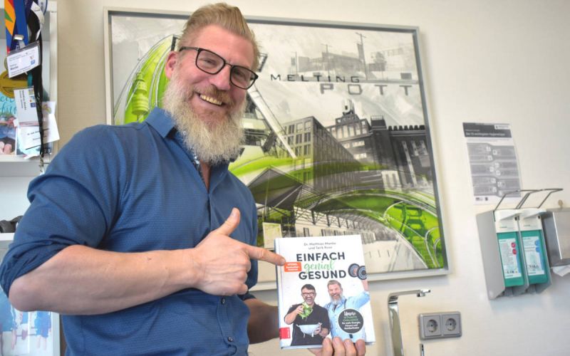 Revierdoc Manke hat mit Starkoch einen Ratgeber geschrieben