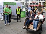 Mit der Rikscha durch die Stadt: Die Rundfahrten wurden gerne genutzt. Fotos: Jens-Martin Gorny