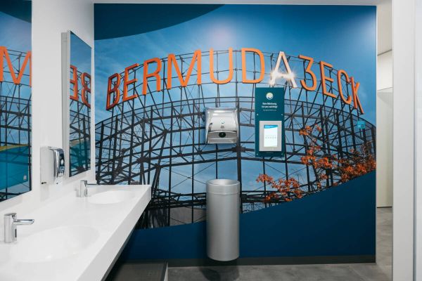 Die neue WC-Anlage in der Bochumer Innenstadt ist barrierefrei und familienfreundlich. Foto: Daniel Sadrowski