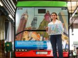 Prisha (sie besucht die 9. Klasse des Graf-Engelbert-Gymnasiums) hat den Sonderpreis des Kunstwettbewerbs Bochum Young Artists erhalten. Foto: Bogestra / Wiciok