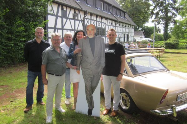 James Bond zu Gast im Helfs Hof