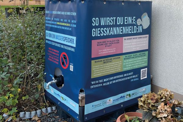 Wassertanks für durstige Bäume