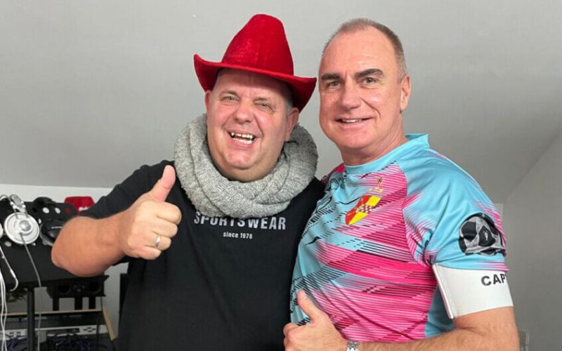 Alt-Herren-Kicker der DJK nahmen neuen Hit auf
