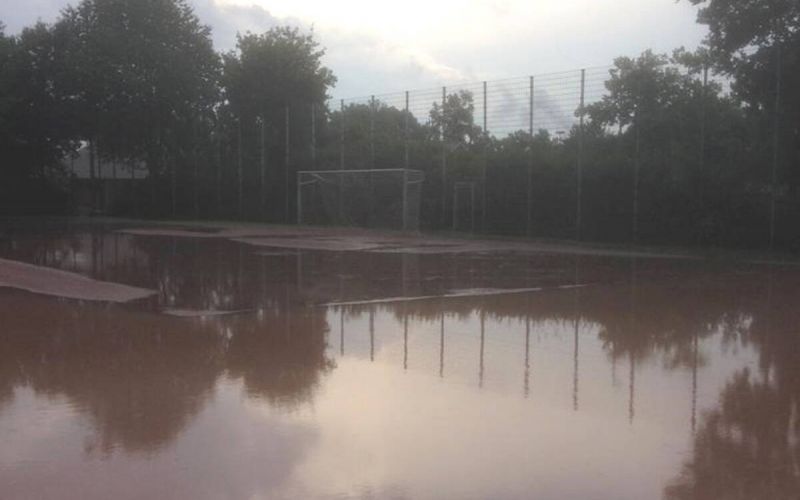 Sportanlage Dickebankstraße in beklagenswertem Zustand