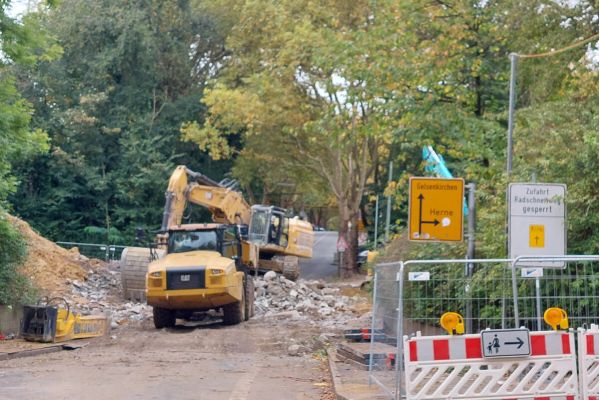 Brücke ist „Geschichte“ - Ausbau des Radschnellwegs geht weiter