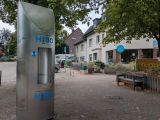 Im Kirchviertel an der Glücksburger Straße Ecke Brenscheder Straße können Bürgerinnen und Bürger in Bochum ab sofort ihre Flaschen mit frischem Trinkwasser füllen. Foto: STWBO