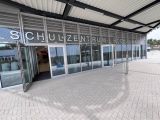 Noch vor der Eröffnung können Interessierte die Bücherei Gerthe im Schulzentrum Nord kennenlernen, aber eine Anmeldung ist erforderlich.