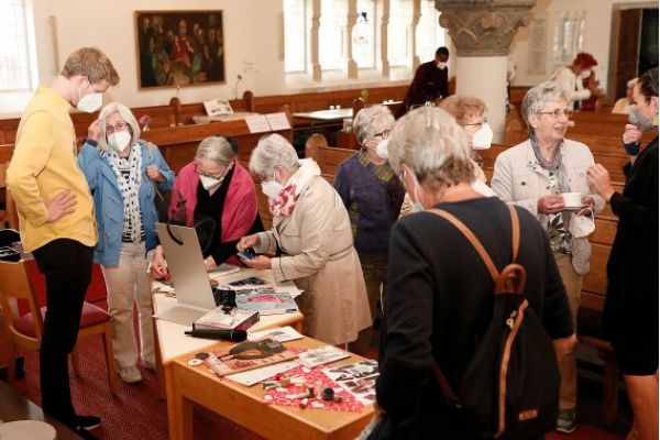 Erzählcafé in Gerthe beschäftigte sich mit Mode im Wandel der Zeit