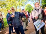 Bochums Oberbürgermeister Jörg Lukat führte eine Gruppe Bürgerinnen und Bürger durch den Stadtpark Bochum und zeigte den Fortschritt der Arbeiten. Foto: Stadt Bochum, DYenmez
