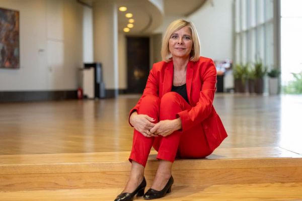 Andrea Busche auf neuem Terrain