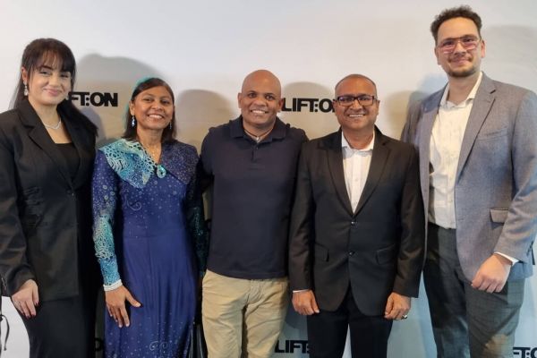 Langendreerer drehten Film auf den Malediven