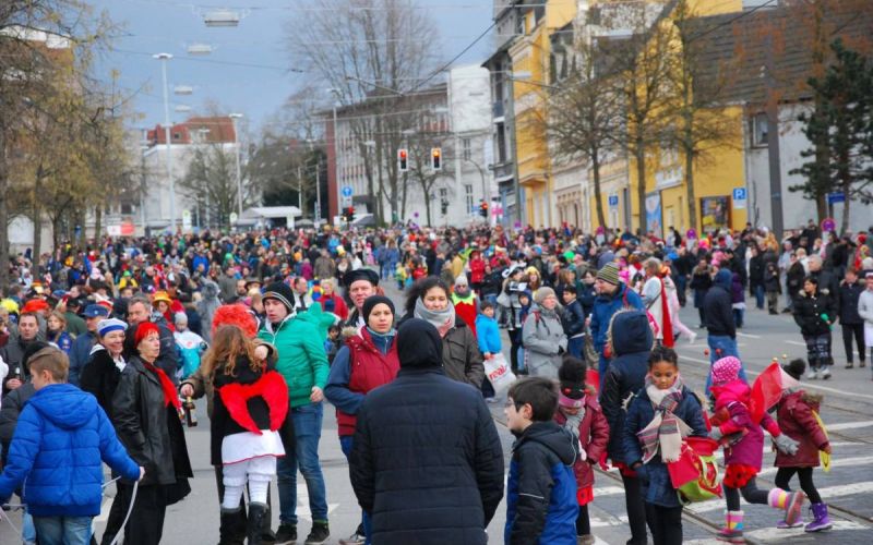 Wattsche Helau mit gebremstem Schaum