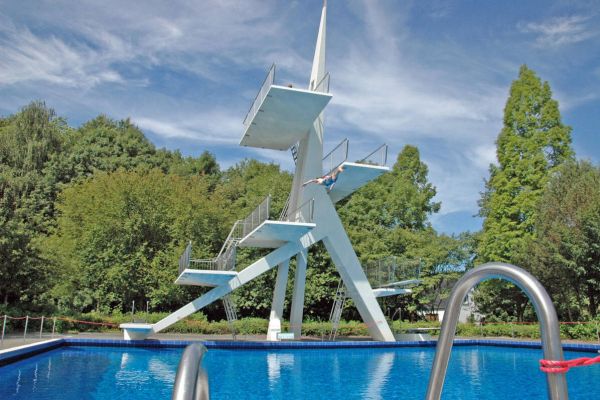 Sprungturm in Höntrop soll bleiben