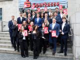 Insgesamt 27 neue Auszubildende starten bei der Sparkasse Bochum und beim S-ImmobilienDienst. Foto: Sparkasse Bochum