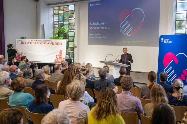 Zweite große Bochumer Sozialkonferenz mit Franz Müntefering